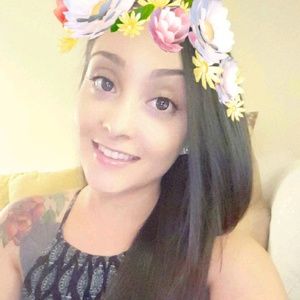 Meet your Posher, Nicole